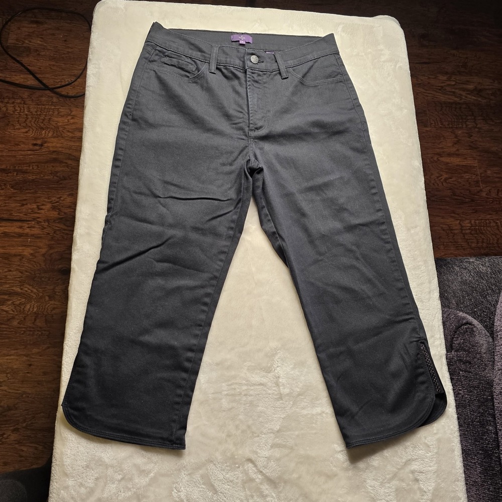 NYDJ Women's Black Capri‎ Jeans Lift Tuck Technology Size 6.